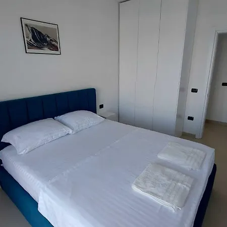 Apartament Driton's Shëngjin