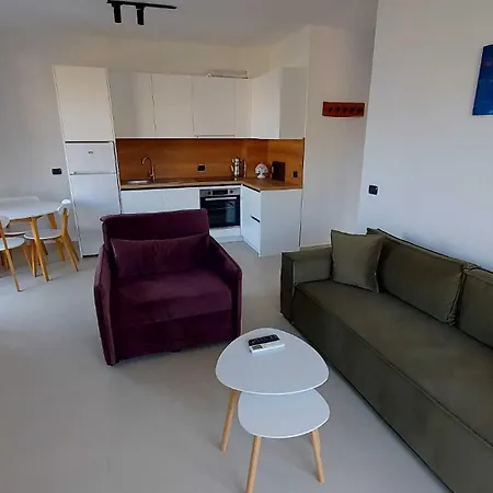 Driton's Apartament Shëngjin