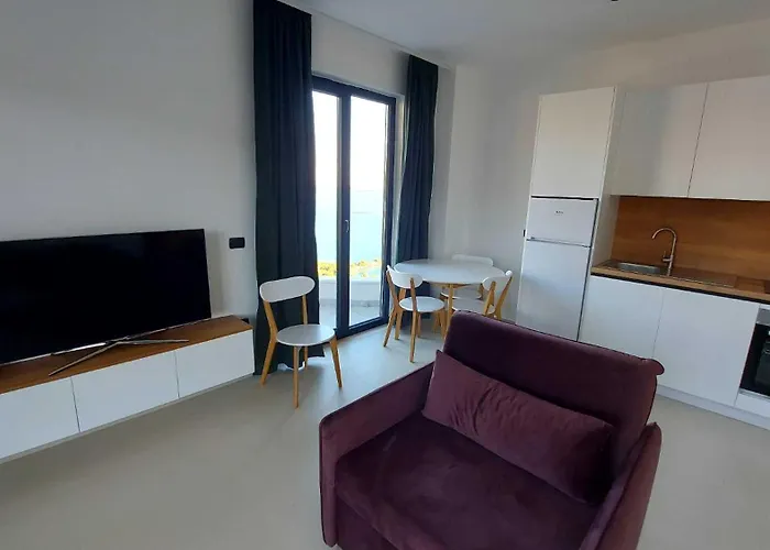 Driton's * Shëngjin